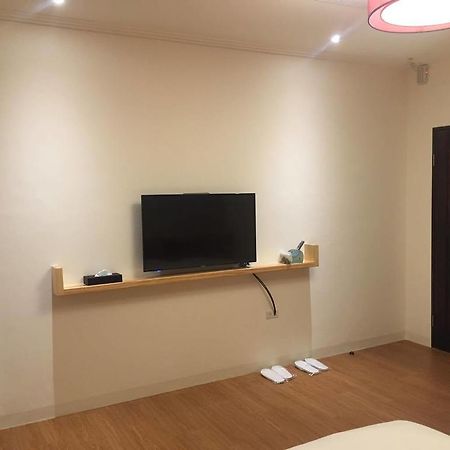 爪窩 29 Nesuto Apartment Tainan Exterior photo